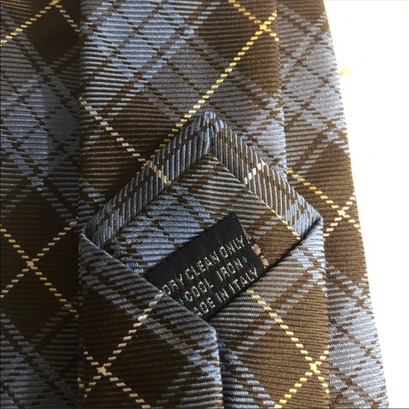 Authentic Burberry ties signature - Picture 4 of 8